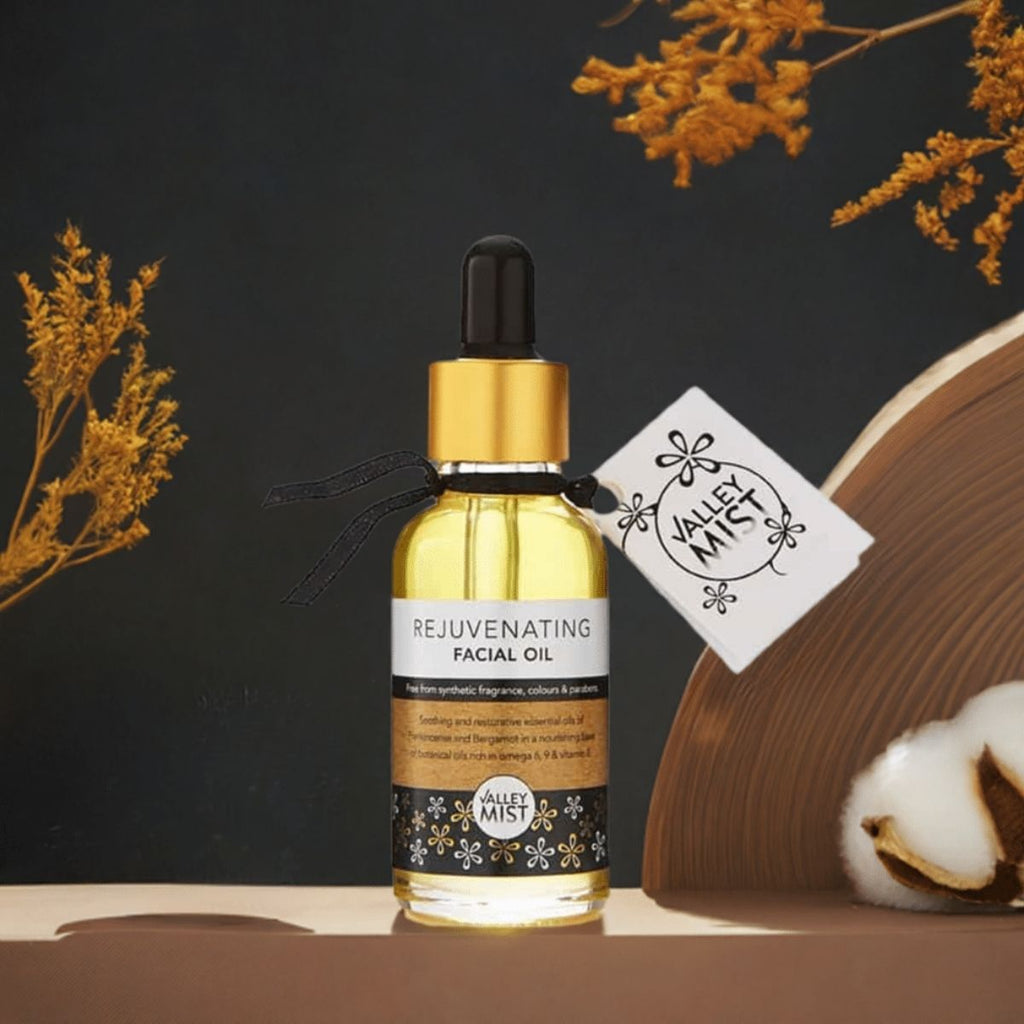 Frankincense and rosehip natural facial oil – Valley Mist